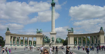 Entrance to Varosliget Park.